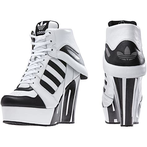 Adidas heel to toe shoes